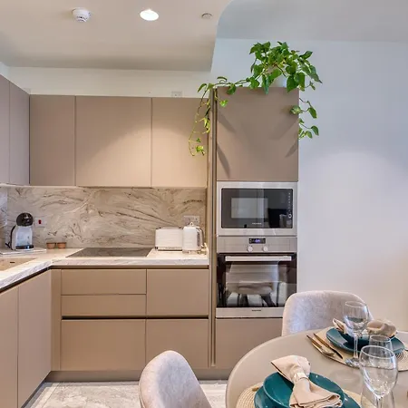 New To The Matket - 19th Floor In The Prestigious Mercury Tower By Sf Homes *