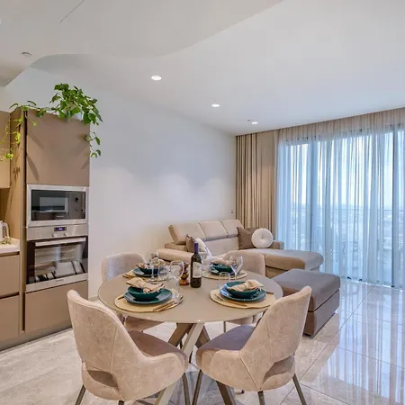 Διαμέρισμα New To The Matket - 19th Floor In The Prestigious Mercury Tower By Sf Homes *