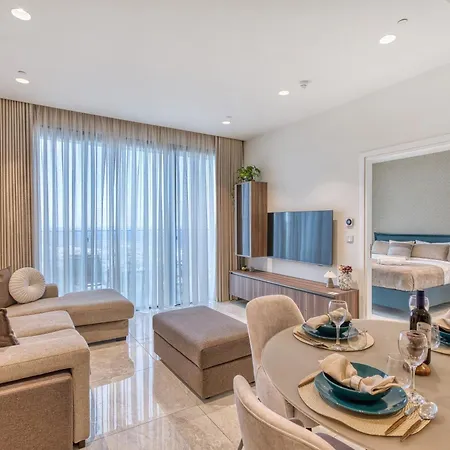 New To The Matket - 19th Floor In The Prestigious Mercury Tower By Sf Homes Διαμέρισμα Saint Julian's