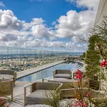 New To The Matket - 19th Floor In The Prestigious Mercury Tower By Sf Homes 아파트 *