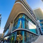 New To The Matket - 19th Floor In The Prestigious Mercury Tower By Sf Homes 아파트