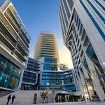 New To The Matket - 19th Floor In The Prestigious Mercury Tower By Sf Homes 아파트 *