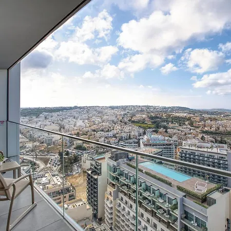 New To The Matket - 19th Floor In The Prestigious Mercury Tower By Sf Homes 公寓 *