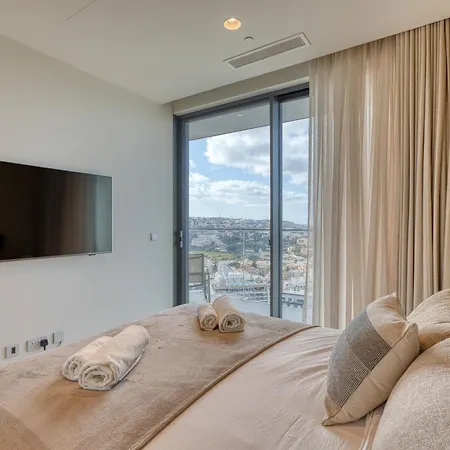 Appartamento New To The Matket - 19th Floor In The Prestigious Mercury Tower By Sf Homes *