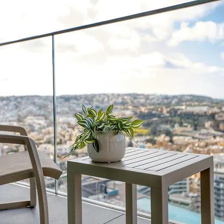 New To The Matket - 19th Floor In The Prestigious Mercury Tower By Sf Homes *