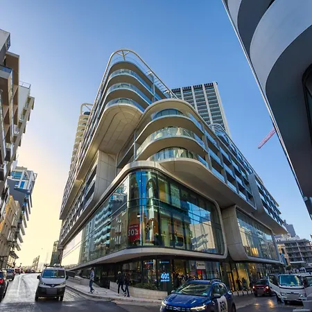 New To The Matket - 19th Floor In The Prestigious Mercury Tower By Sf Homes 公寓